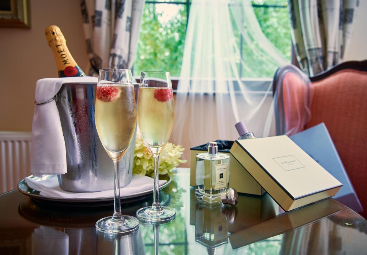 Bunratty Manor Hotel ภายนอก รูปภาพ